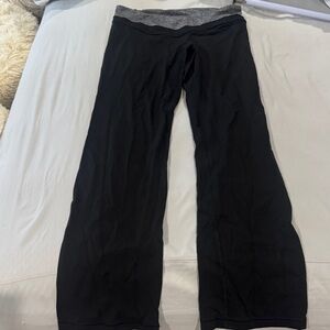 Victoria's Secret (M) Black and Gray Sport Leggings Straight Leg